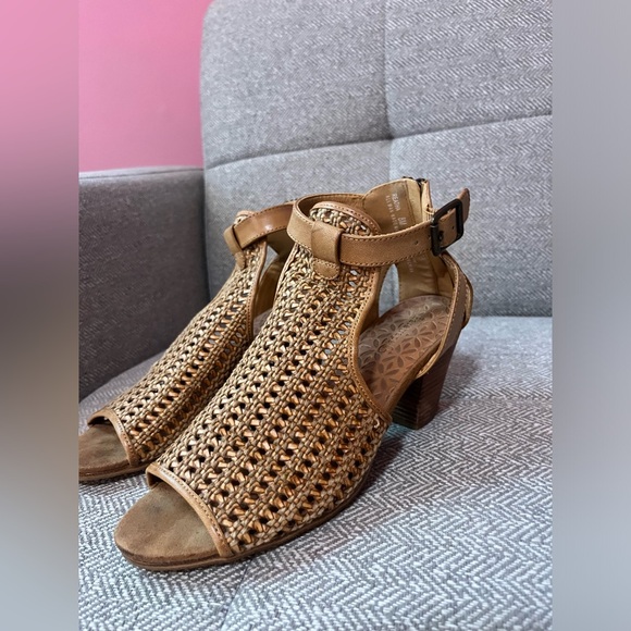 Baretraps Reatha Woven Open Mesh Heeled Peep Toe Zip Ankle Strap Sandals - Picture 7 of 13